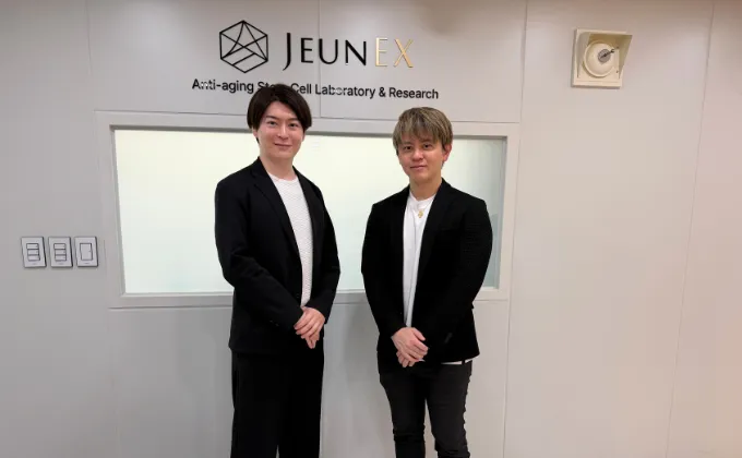 畑山統括院長と森本院長 JEUNEX Clinicにて